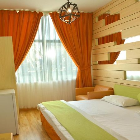 Everest International Hotel Dubai Ngoại thất bức ảnh