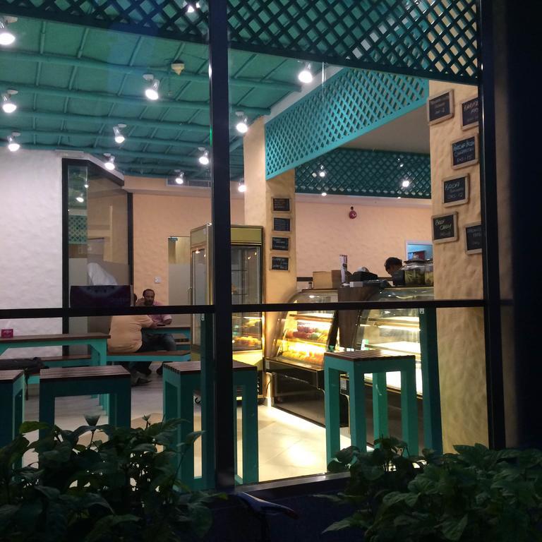 Everest International Hotel Dubai Ngoại thất bức ảnh